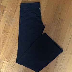 LULULEMON Groove Pant